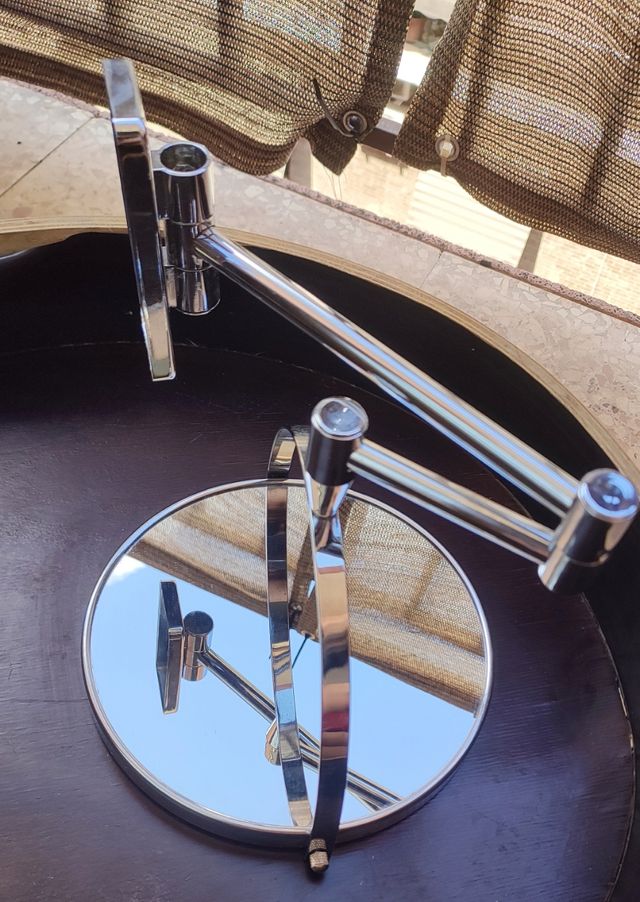 espejo redondo con aumento baño estetica higiene