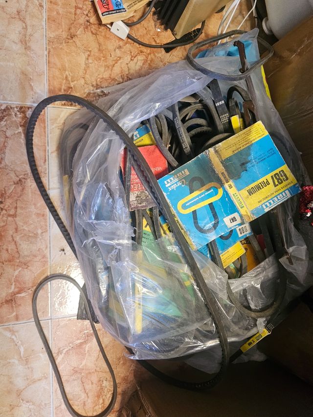 85 Correas Auxiliares Pirelli etc
( NO WALLAPAY)