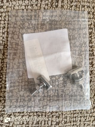 Terminales de batería de acero inoxidable