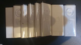 8 Mandos Apple todos 30eurnuevos + monitor de reg