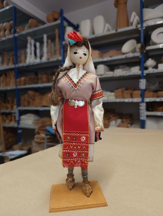 Bambola costume tipico vintage