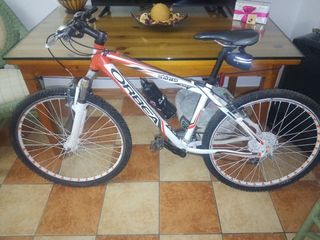 Bicicleta de montaña Blanca talla M
Preguntar teng