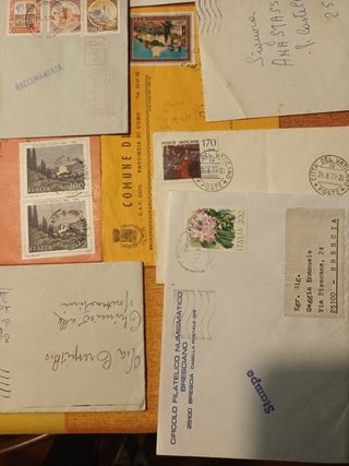 Francobolli Repubblica Italiana su buste
