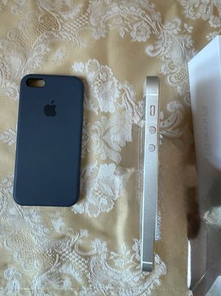 iPhone SE 16GB Silver