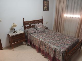 Cama de 90 y mesita de noche
