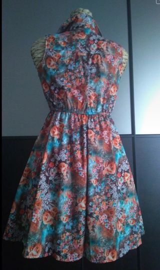 Abito corto floreale