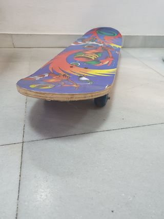 Monopatín de madera