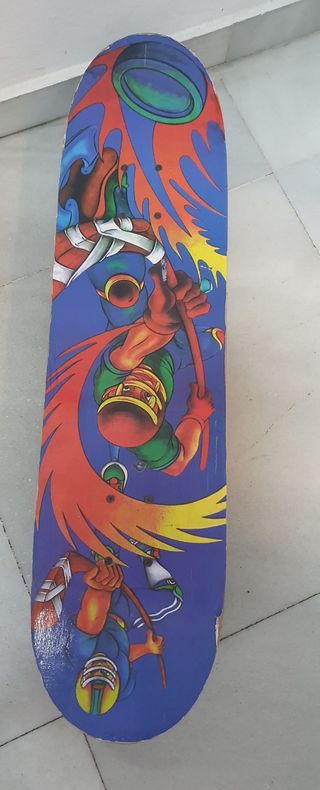 Monopatín de madera