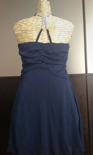 Abito blu con paillettes