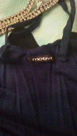 Abito blu con paillettes