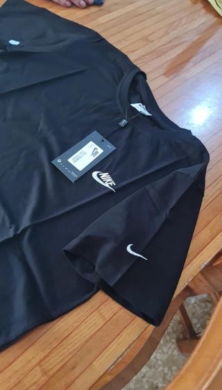 T-shirt Nike nera