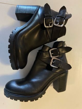 Stivaletti donna pelle fibbie cerniera n.38