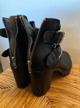 Stivaletti donna pelle fibbie cerniera n.38