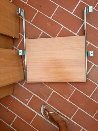 Estanterías madera y balda teclado