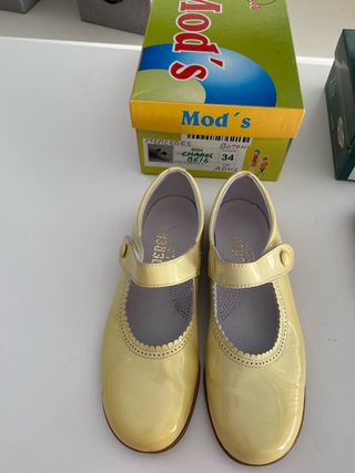 Zapatos niña Mod's amarillos ,,,,,número 34