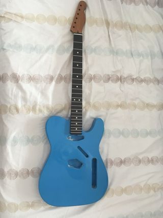 Guitarra Eléctrica Telecaster Azul con Bigsby