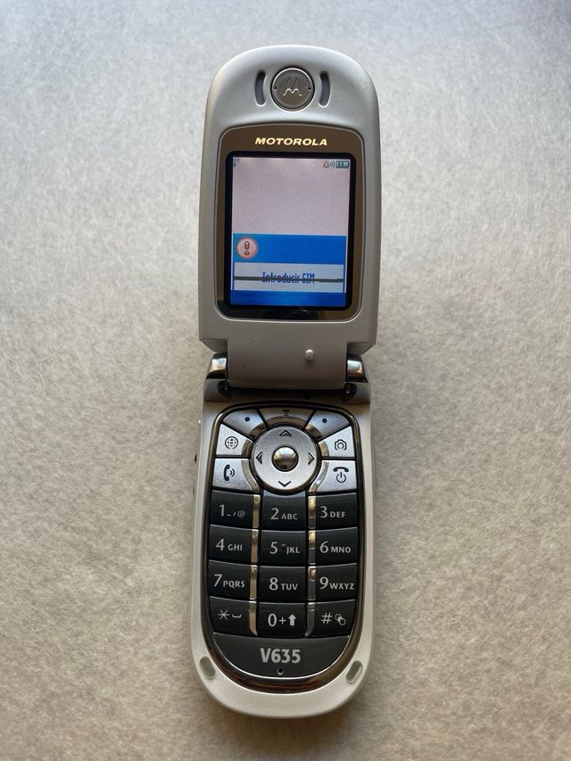 Motorola V635 Libre con caricabatterie e batteria