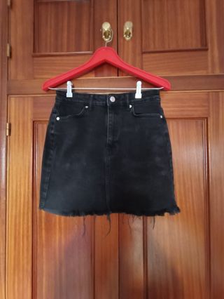 Falda vaquera Bershka talla 38
