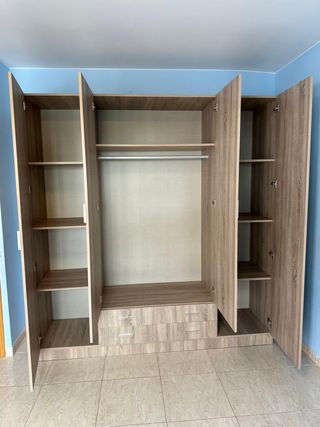 Armario Roble 4 PUERTAS 200X200 NUEVO