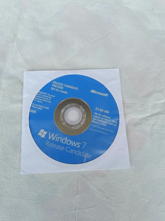 Windows 7 Release Candidate DVD Raro