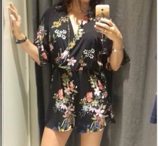Mono floral Stradivarius Talla M