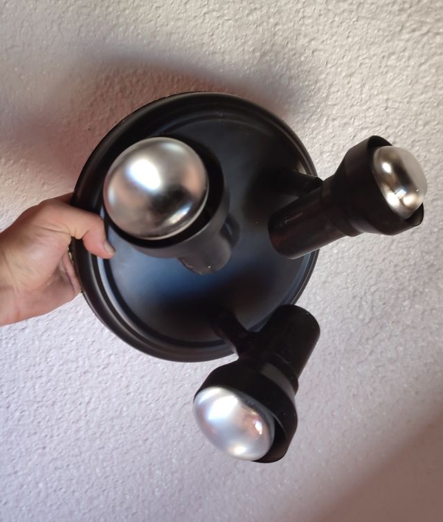 Lampada da soffitto a 3 luci direzionabili per soggiorno