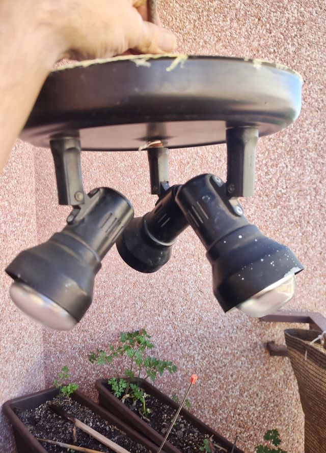 Lampada da soffitto a 3 luci direzionabili per soggiorno