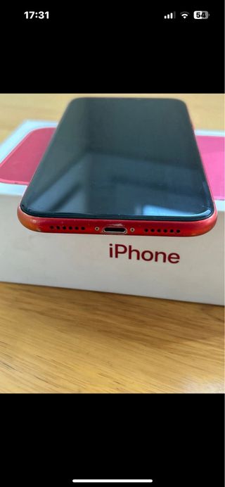 iPhone 11 128GB Rojo
