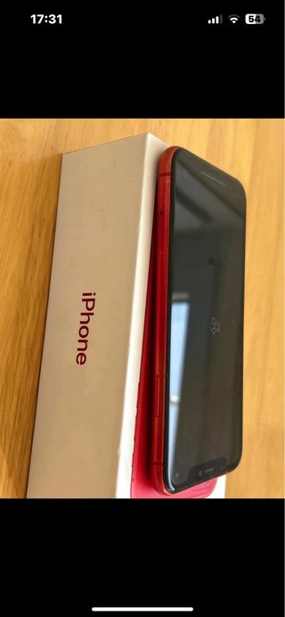 iPhone 11 128GB Rojo
