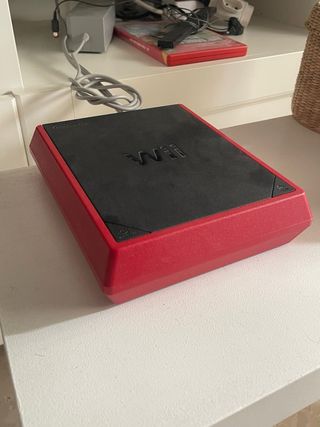 Nintendo Wii Negra y Roja