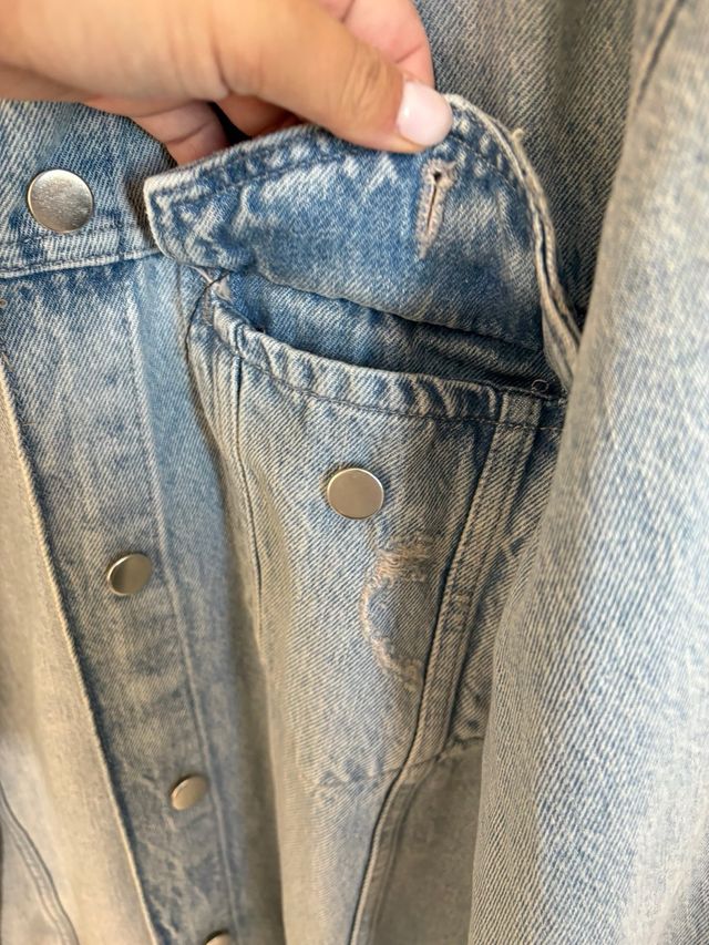 Giacca in denim Reserved con pietre