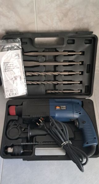 MARTILLO PERFORADOR TALADRO 750W
Nuevo 