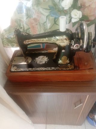 Máquina de coser Singer antigua
Recoger domicilio
