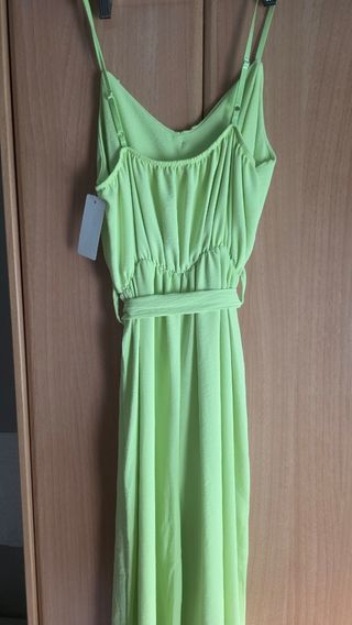 Mono verde sin estrenar