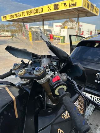 Suzuki GSX-R600 Moto de Circuito