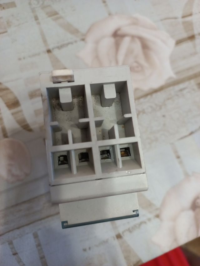 Bticino FC4A2/24 Contattore 20A 400V