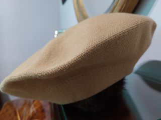 Boina de lana beige , mujer , firma Massimo Dutti 