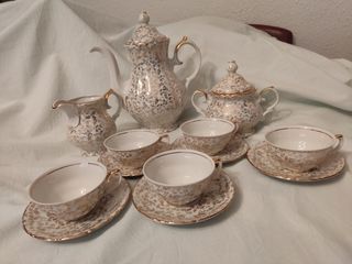 Juego de té porcelana blanco y dorado