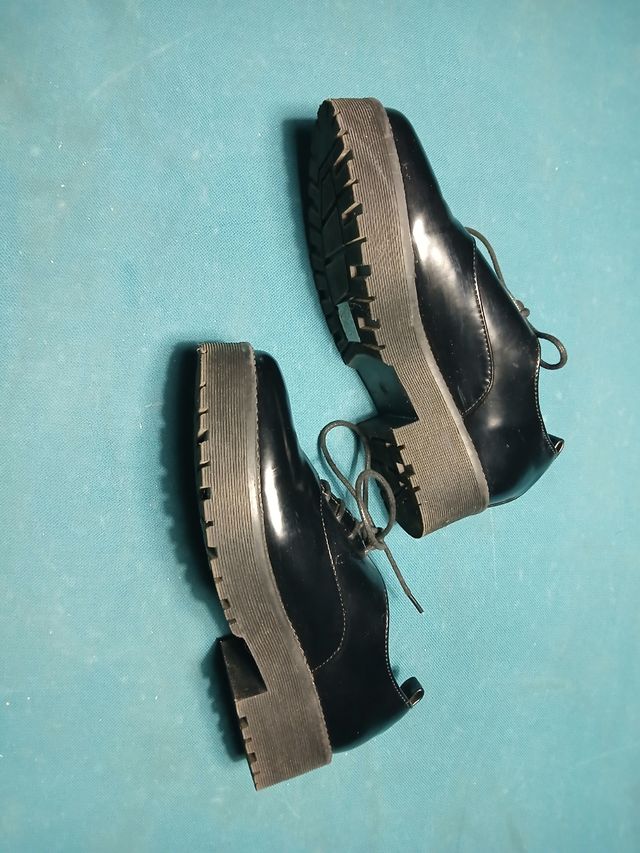 Zapatos charol negros