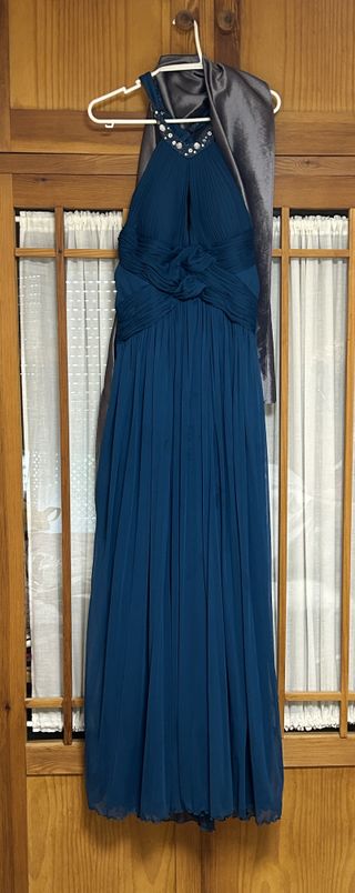 Traje de Fiesta Azul con Adorno Plateado
