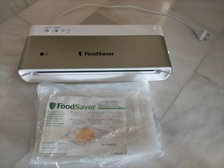 Envasadora al vacío FoodSaver VS0100X + 8 bolsas