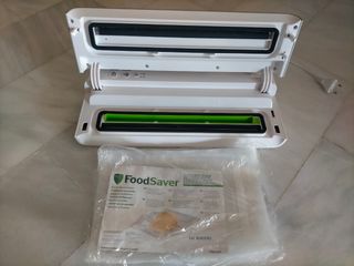 Envasadora al vacío FoodSaver VS0100X + 8 bolsas