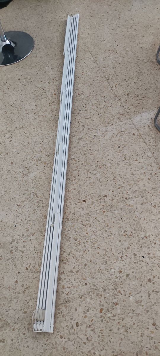 Barra cortina china metal blanca