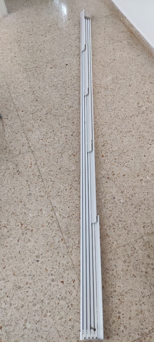 Barra cortina china metal blanca