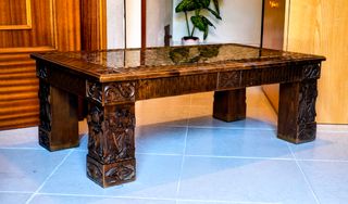 Mesa auxiliar de mármol beige y negro