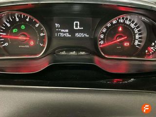 Peugeot 208 5P STYLE 1.2L PureTech 82
