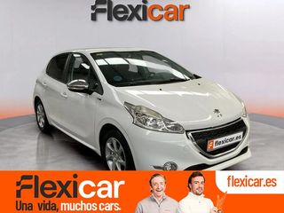 Peugeot 208 5P STYLE 1.2L PureTech 82