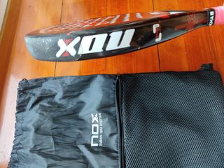 Pala Padel Nox N-RED Fiber Tech . Negociable !!
