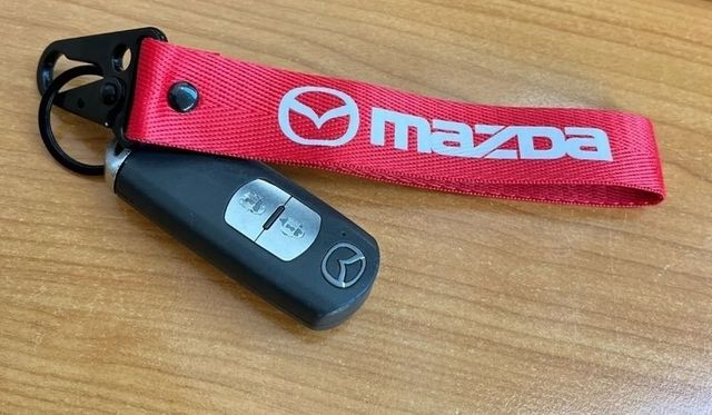 CHAVEIRO MAZDA COM LOGOTIPO MAZDA EMBLEMA MAZDA MAZDA