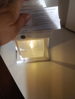 Lámpara Solar Exterior con Sensor Movimiento
